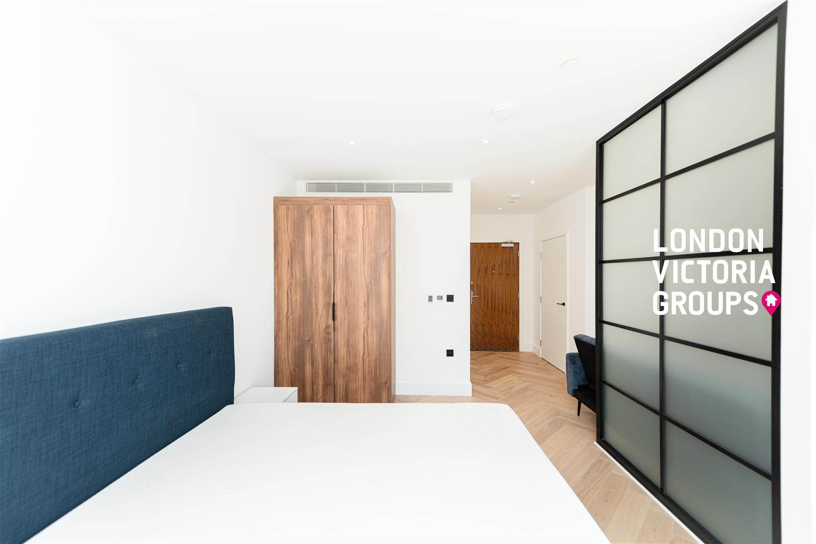 Huntingdon Apartments, 1 Graphite Square, LONDON